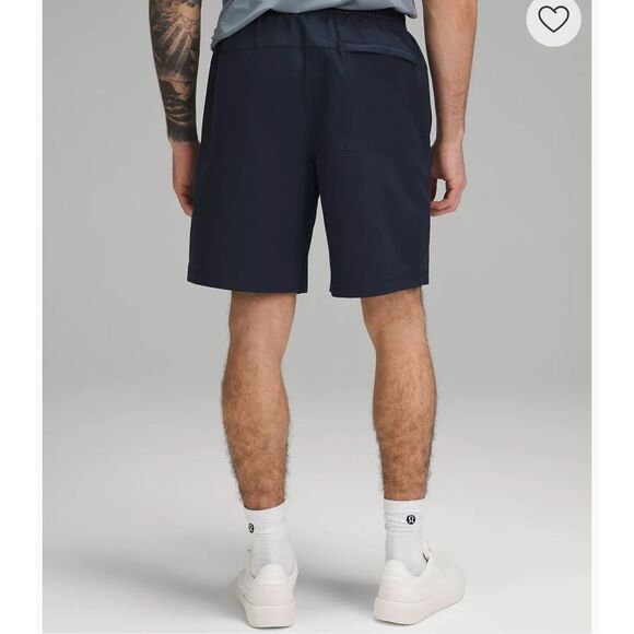 $78 Lululemon Bowline Short 5” Stretch Cotton VersaTwill size large - Picture 2 of 5